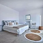 펜션 Luxxury-villa In Santorini With Pool 이아