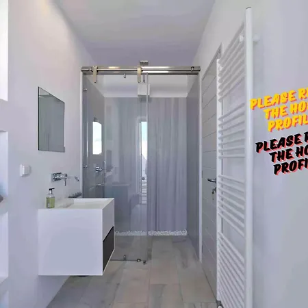 Casa vacanze Luxxury In Santorini With Pool *